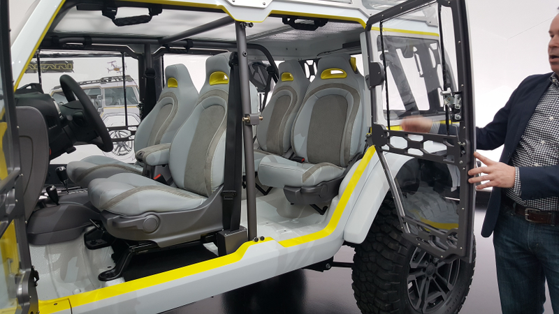 Illustration for article titled The Jeep Safari Concept May Give Up Secrets Of The New Wrangler